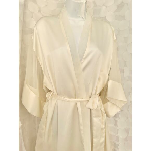 Vintage 80's Victorias Secret Ivory Satin Kimono Robe Sheer accents one size - Picture 5 of 9